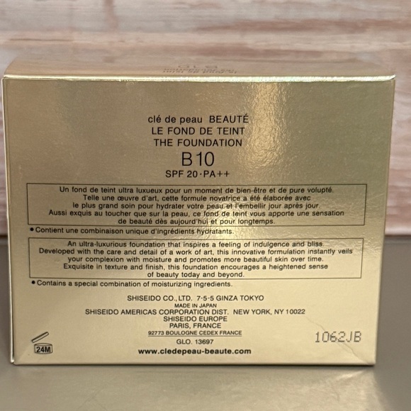 Cle de Peau Beaute The Foundation, Shade B10, SPF 22, NIB, Anti-Aging Makeup - Picture 7 of 11